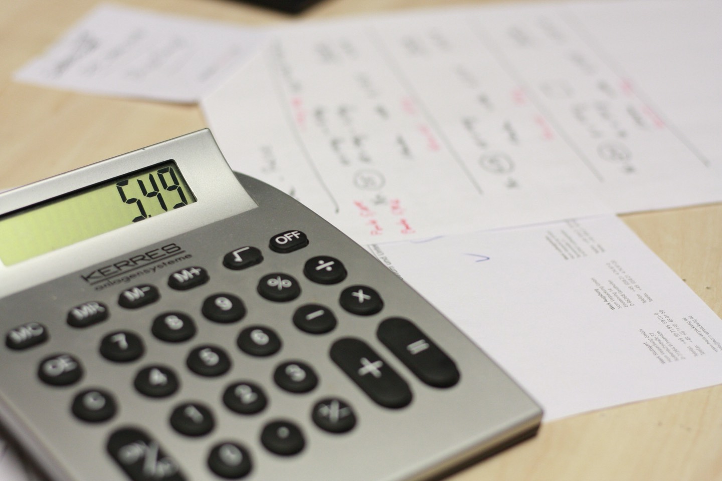 電話代行が安いのはなぜ？料金の仕組みと失敗しない選び方